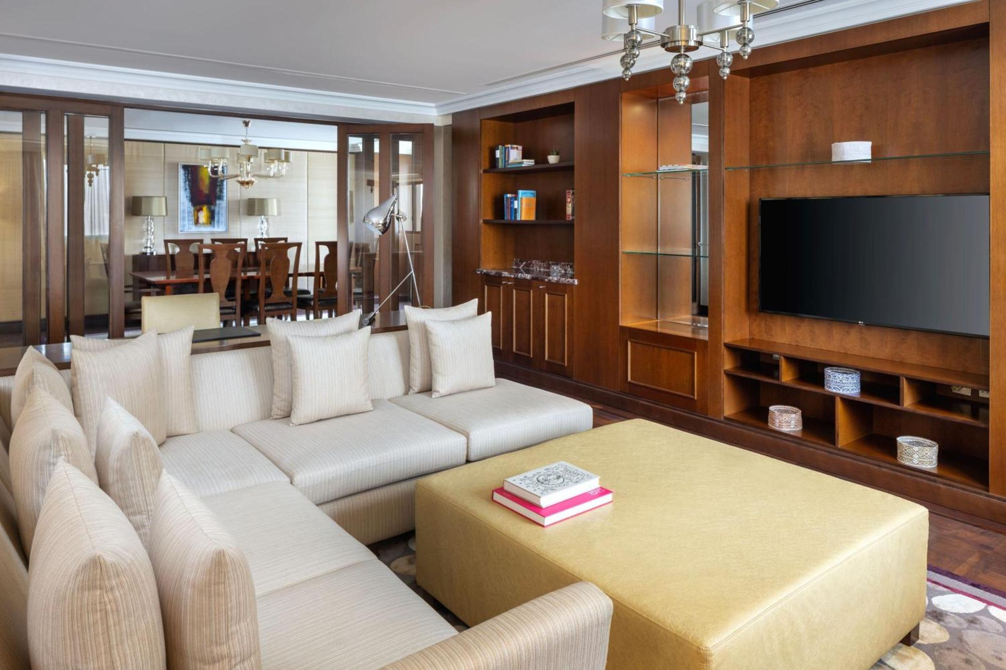 מוסקט Sheraton Oman Hotel מראה חיצוני תמונה Living room