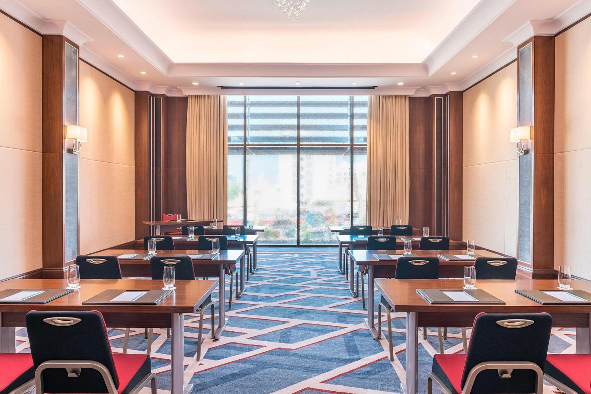 מוסקט Sheraton Oman Hotel מראה חיצוני תמונה Meeting room