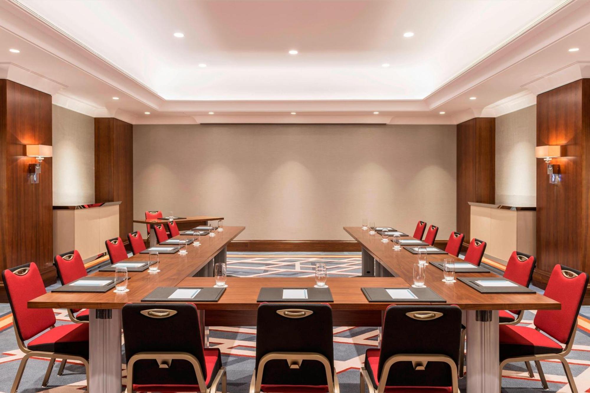 מוסקט Sheraton Oman Hotel מראה חיצוני תמונה Meeting room